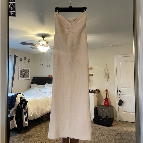 Strapless Knit Midi Dress - Picture 4 of 4